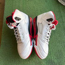 Load image into Gallery viewer, Jordan Fire Red (Black Tongue) 5s Size 10
