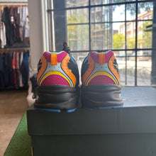 Load image into Gallery viewer, New Balance 530s Size 8.5
