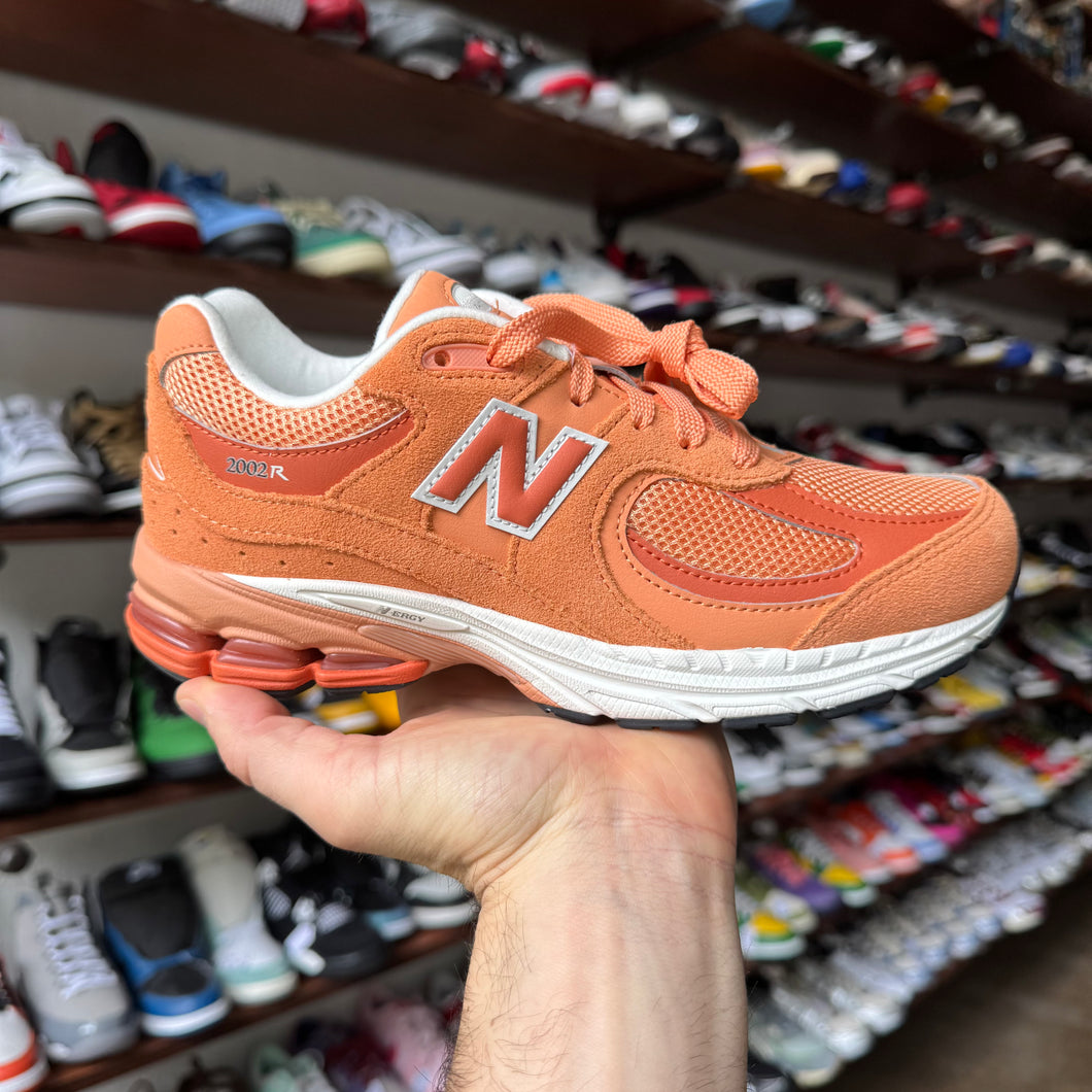 New Balance Rust Copper 2002Rs Size 5