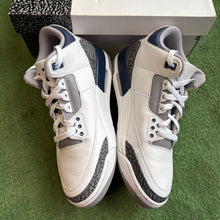 Load image into Gallery viewer, Jordan Midnight Navy 3s Size 9.5
