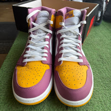 Load image into Gallery viewer, Jordan Brotherhood 1s Size 13
