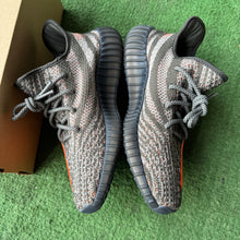 Load image into Gallery viewer, Yeezy Carbon Beluga 350 V2s Size 9
