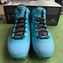 Load image into Gallery viewer, Nike LeBron All Star 7s Size 10
