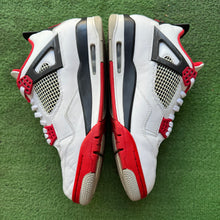 Load image into Gallery viewer, Jordan Fire Red 4s Size 13
