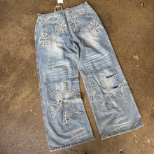 Load image into Gallery viewer, Vale Crox Denim
