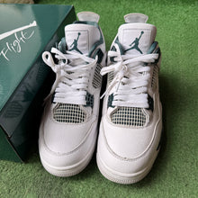 Load image into Gallery viewer, Jordan Oxidized Green 4s Size 10.5
