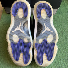 Load image into Gallery viewer, Jordan Concord 11s Size 10.5
