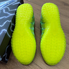 Load image into Gallery viewer, Nike Zombie Ja 3s Size 10
