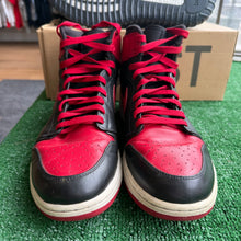 Load image into Gallery viewer, Jordan 2009 Bred 1s Size 13

