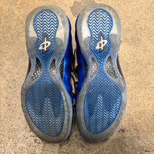 Load image into Gallery viewer, Nike Metallic Royal Foamposites Size 13
