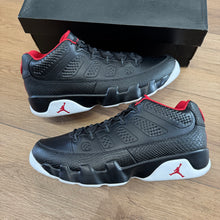Load image into Gallery viewer, Jordan Snakeskin 9 Lows Size 11
