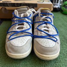 Load image into Gallery viewer, Nike Off White Lot 32 Low Dunks Size 10
