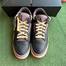 Load image into Gallery viewer, Jordan A Ma Maniere 3s Size 11.5W/10M
