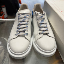 Load image into Gallery viewer, Alexander McQueen Oversized Size 43.5
