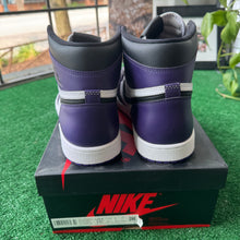 Load image into Gallery viewer, Jordan Court Purple 1s Size 10.5
