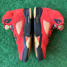 Load image into Gallery viewer, Jordan Dunk on Mars 5s Size 9.5W/8M
