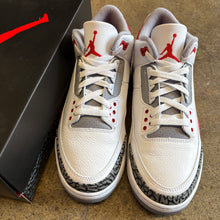 Load image into Gallery viewer, Jordan Fired Red 3s Size 9
