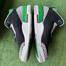 Load image into Gallery viewer, Jordan Pine Green 3s Size 7.5
