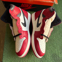 Load image into Gallery viewer, Jordan Lost and Found 1s Size 11.5

