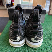 Load image into Gallery viewer, Nike LeBron Ashes 15s Size 13
