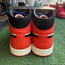 Load image into Gallery viewer, Jordan Team Orange Mid 1s Size 8
