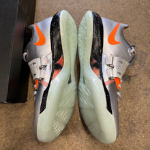 Load image into Gallery viewer, Nike KD Galaxy 4s Size 11

