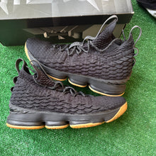 Load image into Gallery viewer, Nike LeBron Black Gum 15s Size 12
