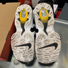 Load image into Gallery viewer, Nike Black White Air DT Max 96s Size 9

