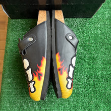 Load image into Gallery viewer, Octavious Marks Clogs Size 7/8
