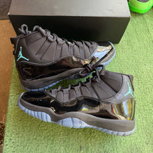 Load image into Gallery viewer, Jordan Gamma 11s Size 9
