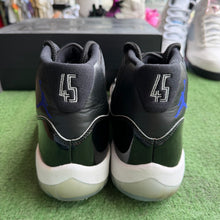 Load image into Gallery viewer, Jordan Space Jam 11s Size 11.5
