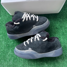 Load image into Gallery viewer, ERL Vamps Size 9
