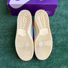Load image into Gallery viewer, Nike SB Orange Emerald Rise Low Dunks Size 10.5
