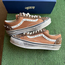 Load image into Gallery viewer, Vans Pearlized Cocoa Brown Old Skool 36s Size 10.5
