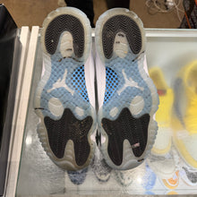 Load image into Gallery viewer, Jordan Legend Blue 11s Size 9.5
