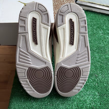 Load image into Gallery viewer, Jordan Palomino Brown 3s Size 8
