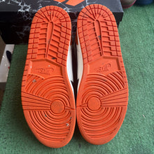 Load image into Gallery viewer, Jordan Shattered Backboard 1s Size 11.5
