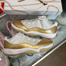 Load image into Gallery viewer, Jordan Mothers Day Low 11s Size 10.5W/9M
