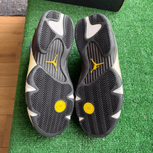 Load image into Gallery viewer, Jordan Laney 14s Size 10
