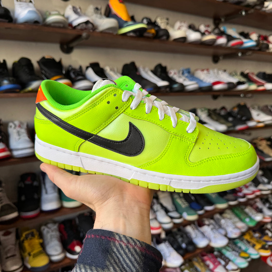 Nike Splash Volt Low Dunks Size 10.5