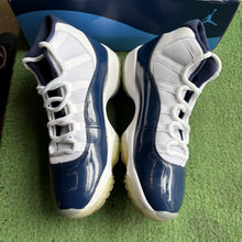Load image into Gallery viewer, Jordan Win Like 82 11s Size 10
