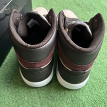 Load image into Gallery viewer, Jordan Paris YMCA Mid 1s Size 9.5
