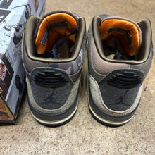Load image into Gallery viewer, Jordan Patchwork Camo 3s Size 9.5
