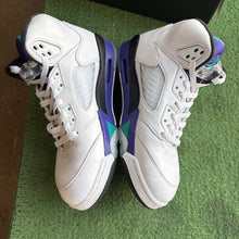 Load image into Gallery viewer, Jordan Grape 5s Size 9.5
