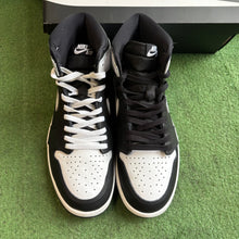 Load image into Gallery viewer, Jordan Black White 1s Size 10
