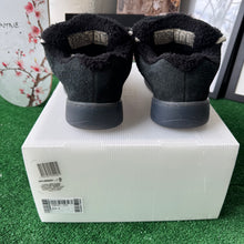 Load image into Gallery viewer, ERL Vamps Size 9
