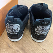 Load image into Gallery viewer, Louis Vuitton Skates Size 8UK
