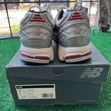 Load image into Gallery viewer, New Balance 1906Rs Size 12
