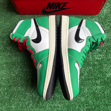 Load image into Gallery viewer, Jordan Lucky Green 1s Size 12W/10.5M
