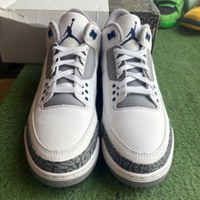 Load image into Gallery viewer, Jordan Midnight Navy 3s Size 10
